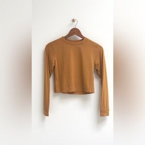 Studio K Long Sleeve Cropped Tee, Light Brown / Dark Beige, Small